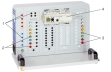 1 laboratórne konektory, 2 tlačidlá, 3 lampy, 4 PLC